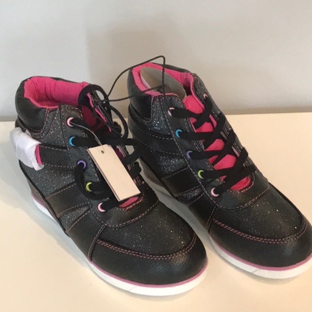 NWT and Box - Girls 1.4.3 Wedged Sneakers